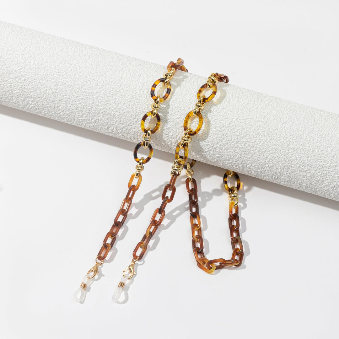 Fashion-forward eyeglass chain, designed to hold glasses securely. Unisex, versatile & stylish eyewear accessory.