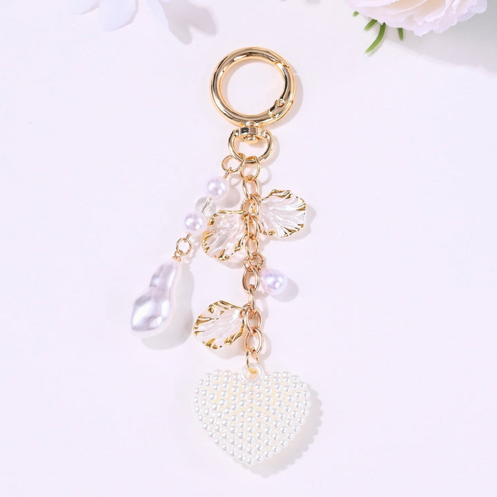 Chic nautical star keychain. A versatile maritime accessory for keys & bags.