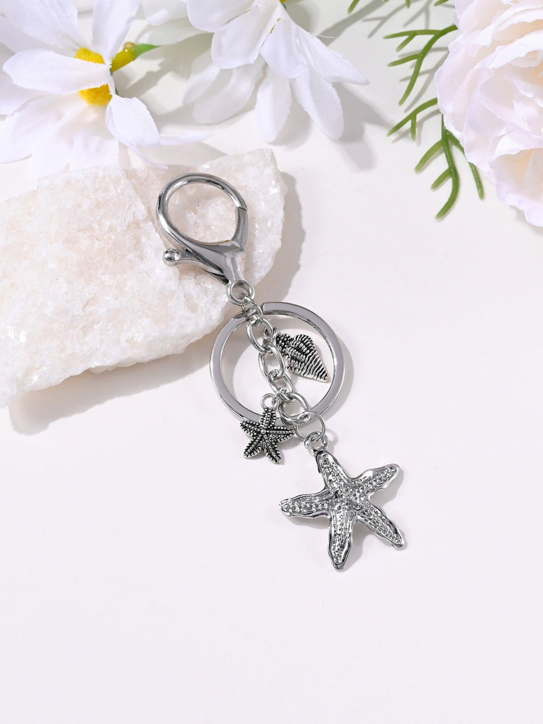 High-quality nautical star keychain. Stylish maritime accessory, an ideal gift.