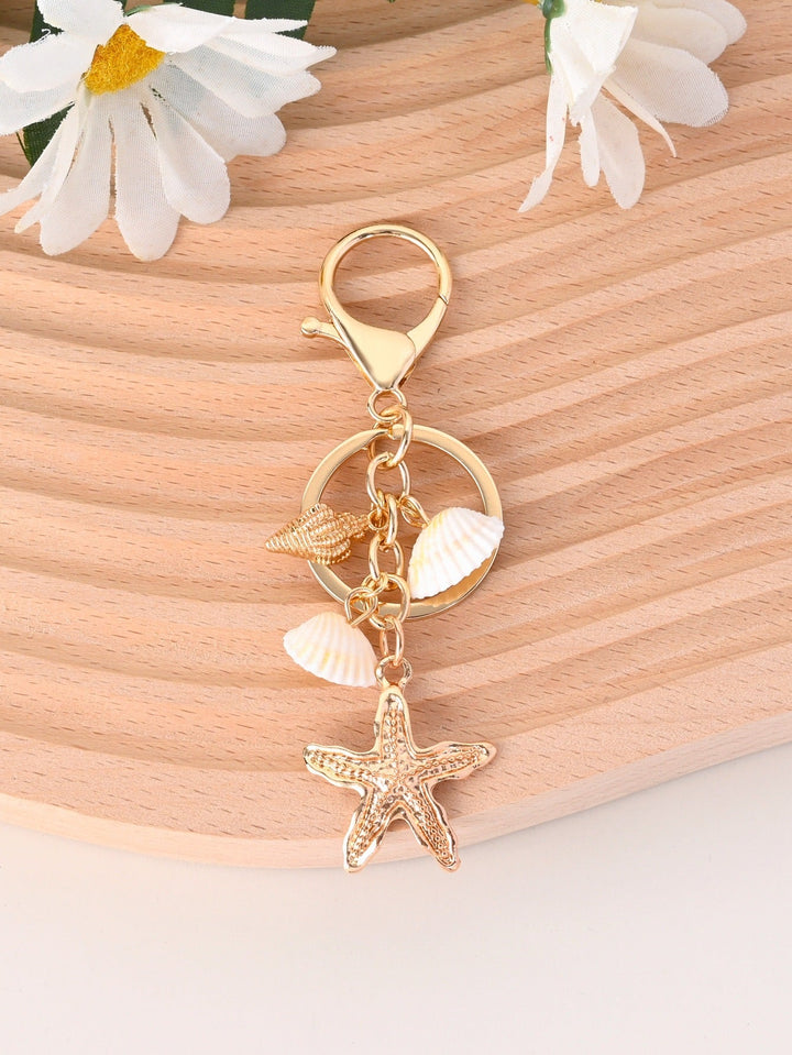 Ocean-inspired nautical star key holder. Unisex bag charm, a stylish accessory.
