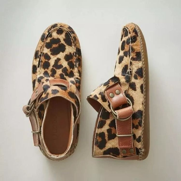 Women's walking ankle boots, combining comfort and style for active daily use. Essential fall & winter shoes.