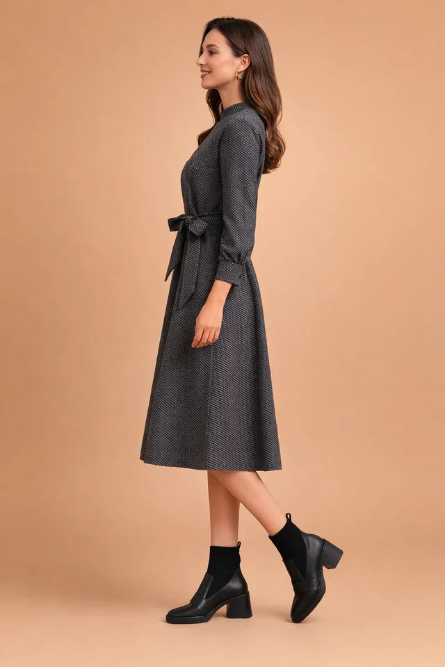 Stylish women's heeled sock ankle boots, perfect for elegant autumn fashion & versatile chic comfort.