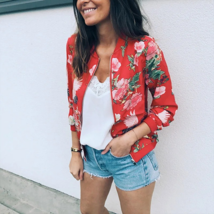 Breathable women's lightweight outerwear, ideal for comfortable spring and summer layering. Versatile fashion.