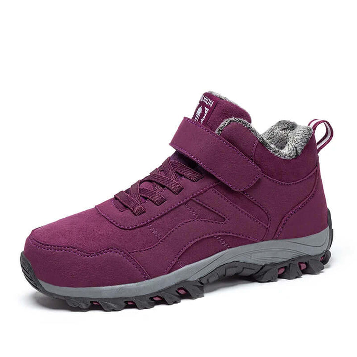 Weather-resistant women's ankle snow boots, ideal for harsh winter & cold weather. Warm & cozy footwear.