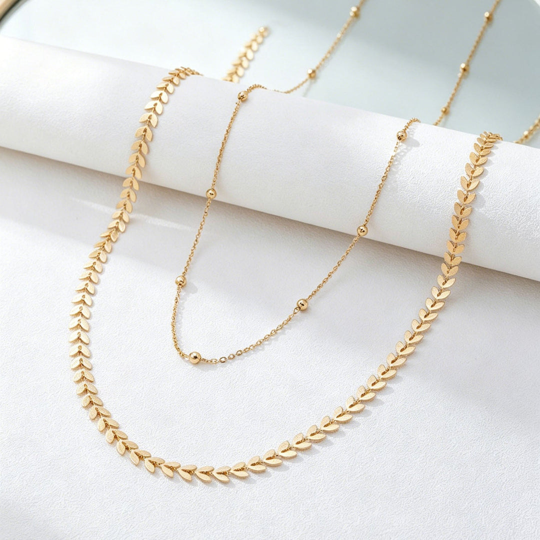 Stylish metal chain wallet accessory for an edgy, trendy punk look. Perfect unisex addition to festival fashion.