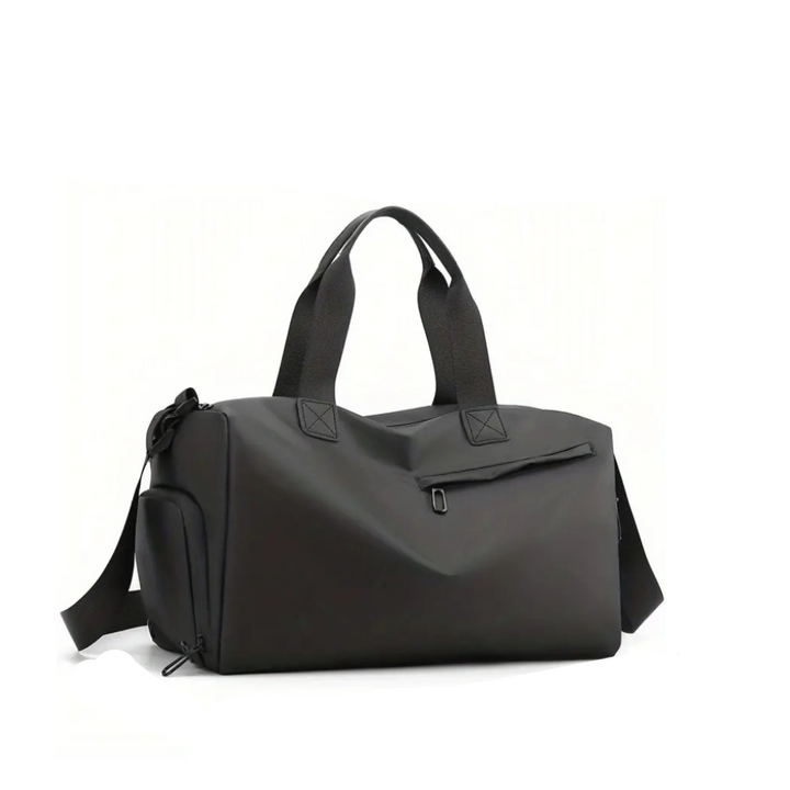 Durable, waterproof unisex duffel bag. 20L capacity keeps sports & travel gear dry. Ideal for gym & weekends.