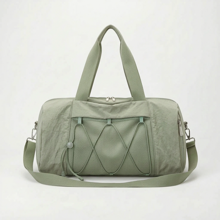 Organized sports duffel bag for athletes, featuring separate compartments for gear & essentials, unisex design.