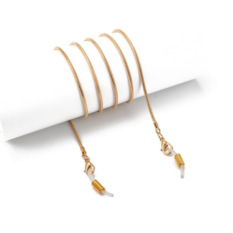 Unisex adjustable metal eyewear chain in gold finish, perfect for glasses & sunglasses holder.