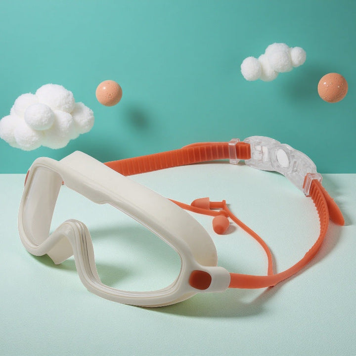 Experience crystal-clear underwater views with this anti-fog unisex dive mask, perfect for snorkeling.