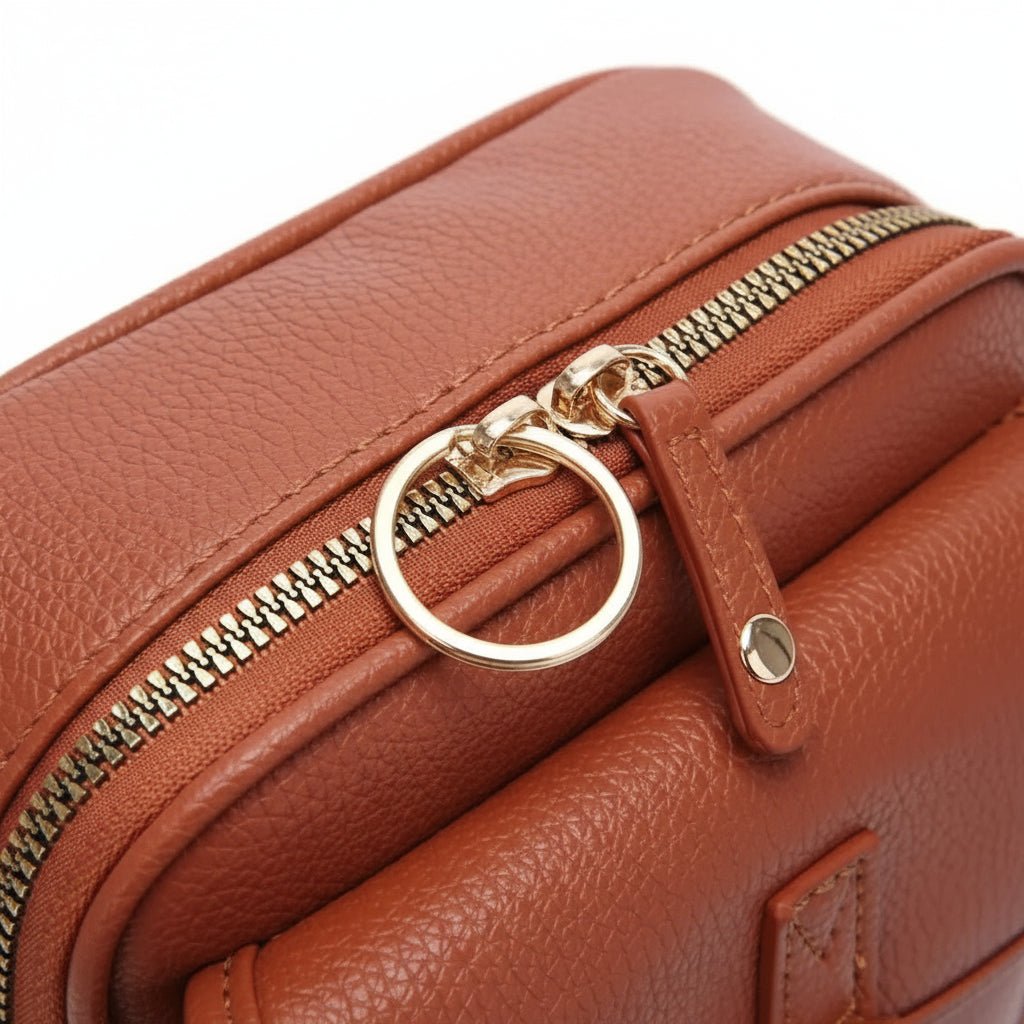 Compact Green Anti-Theft Crossbody Bag. Durable design, secure zippers & organized compartments for daily use.