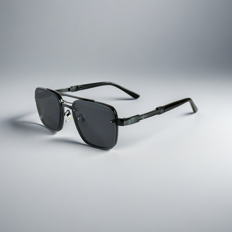 Unisex square aviator sunglasses, gold-tone metal frame, gradient lenses, ideal for daily wear.