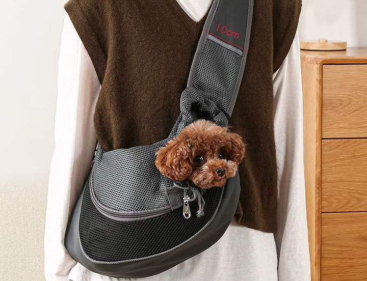 Stylish & practical unisex pet carrier shoulder bag. Breathable for comfortable dog & cat travel.