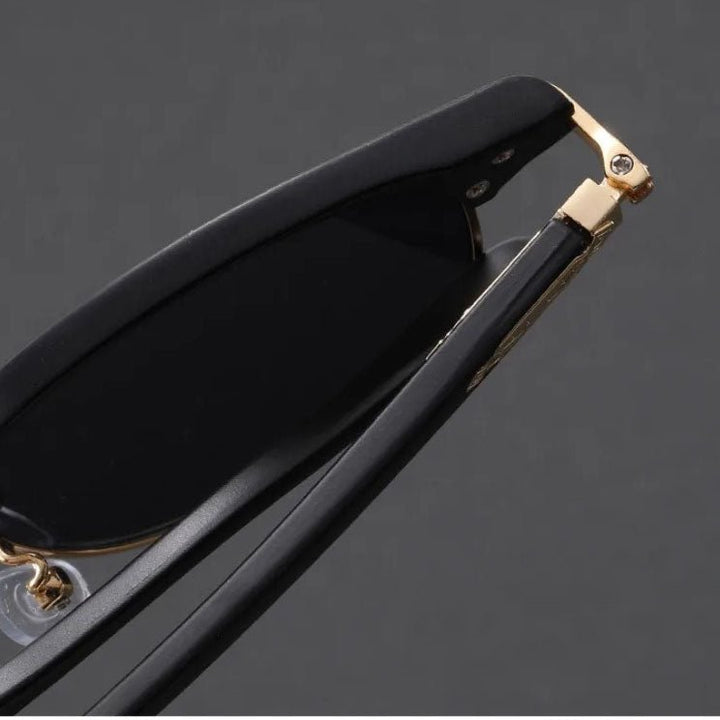 Unisex Clubmaster half-frame metal sunglasses, UV400 sun eyewear for vintage fashion.