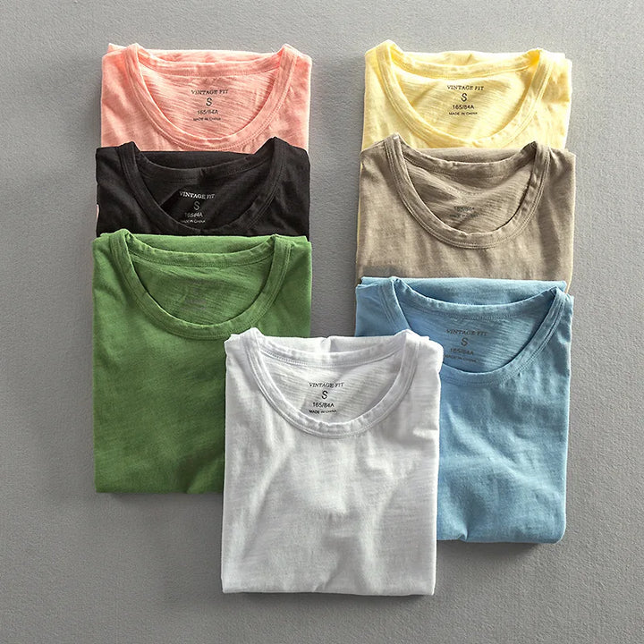 Comfortable unisex crew neck t-shirt, a versatile short sleeve top for daily wear.