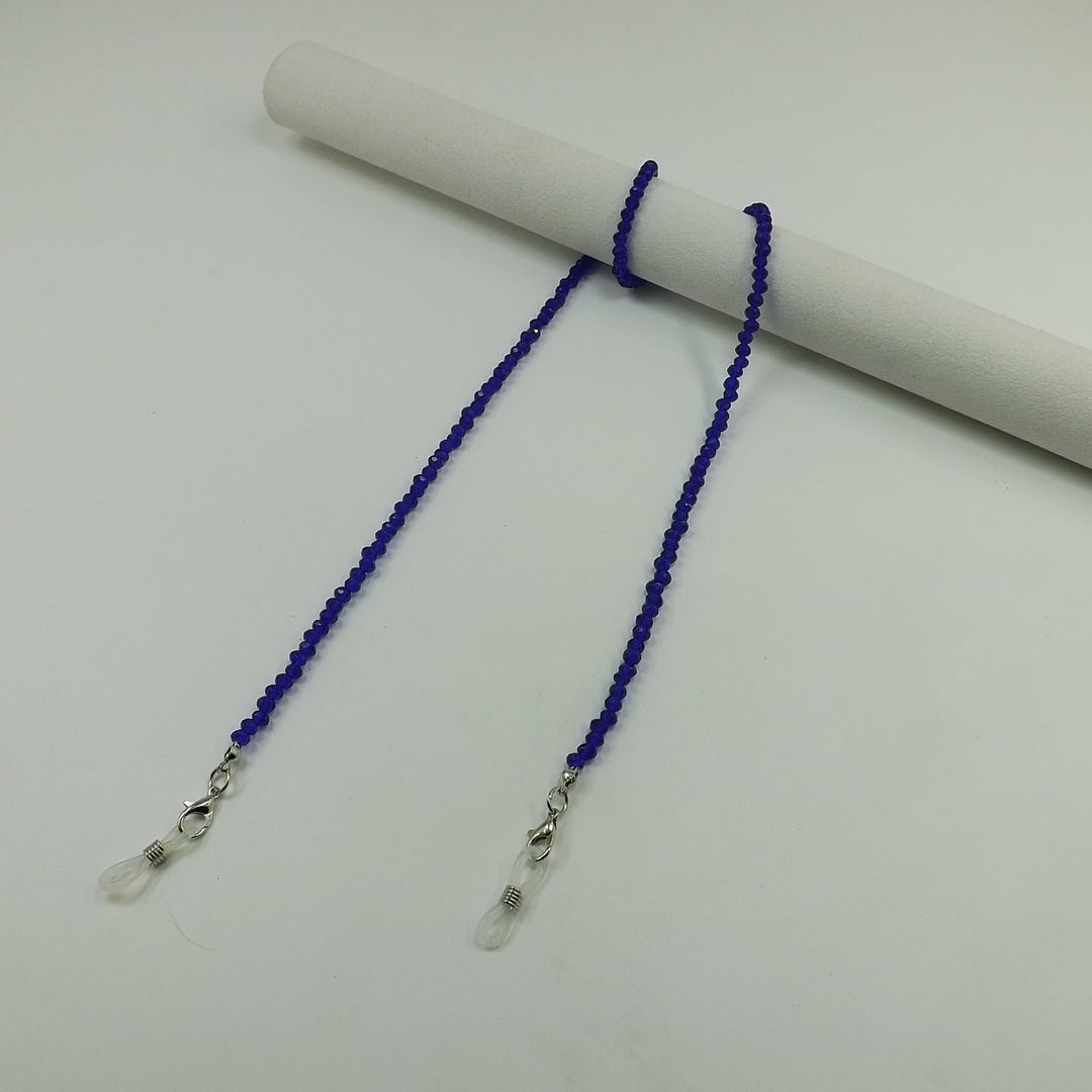 Unisex accessory: elegant glass chain for eyeglasses & fashion necklace.