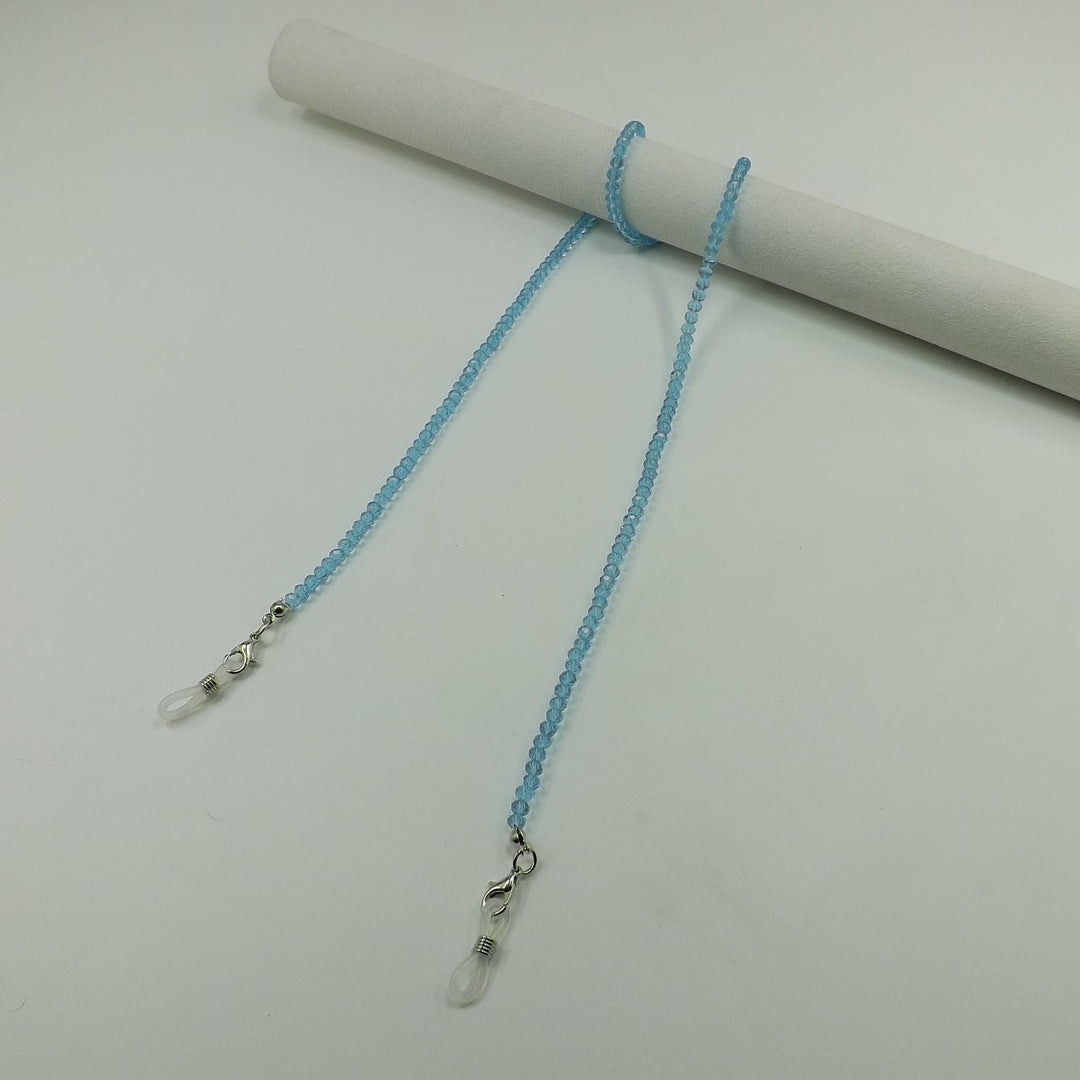 Elegant crystal eyewear chain holder, practical and fashionable accessory.