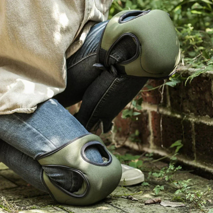 Protective gardening knee pads with soft gel cushioning. Unisex design for various tasks & enhanced comfort.