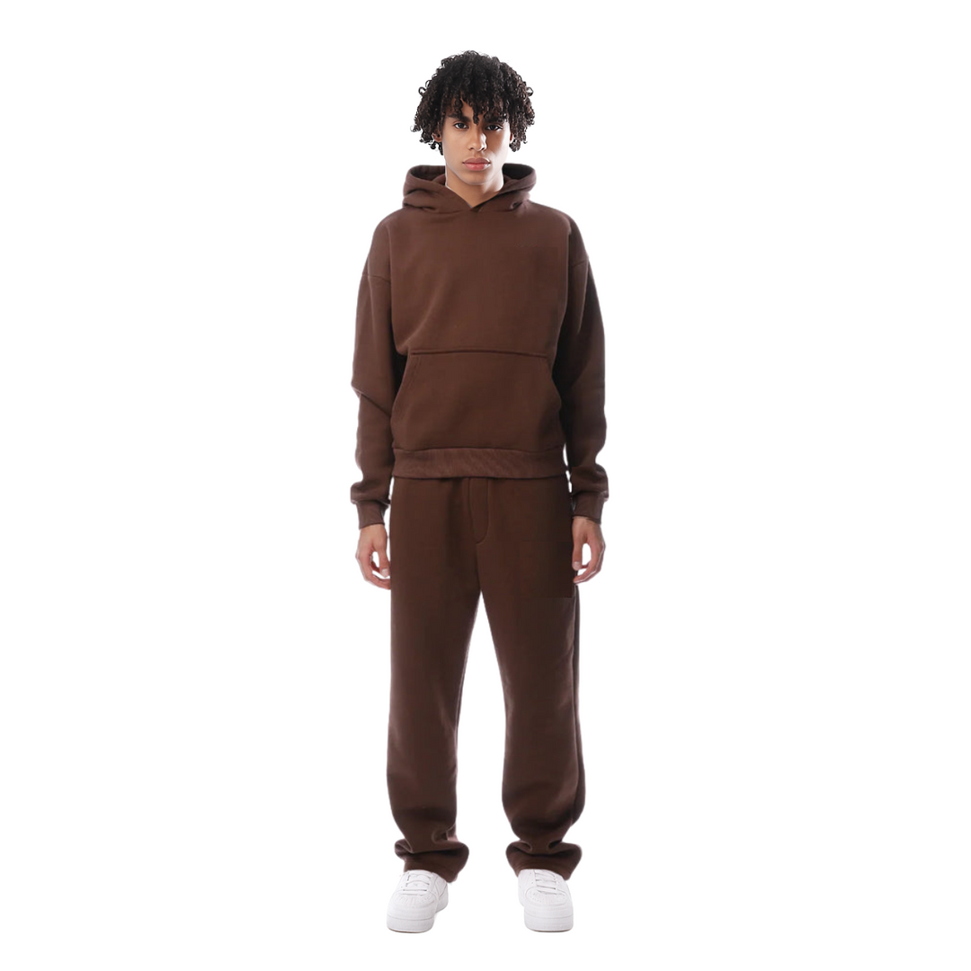Modern unisex casual tracksuit, relaxed fit, providing comfort for activewear, travel, and leisure.