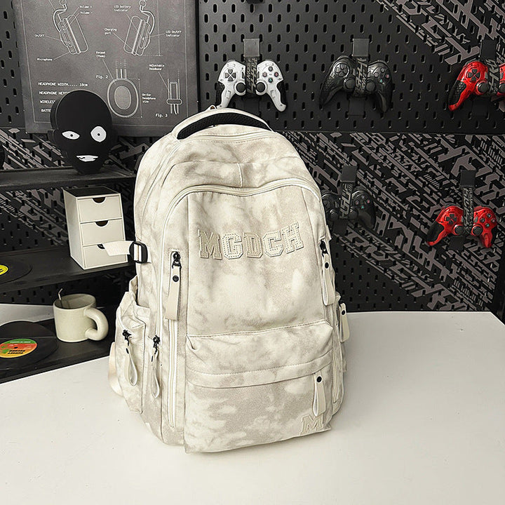 Stylish unisex everyday backpack, ideal as a school, work, or travel bag, combining comfort with modern design.