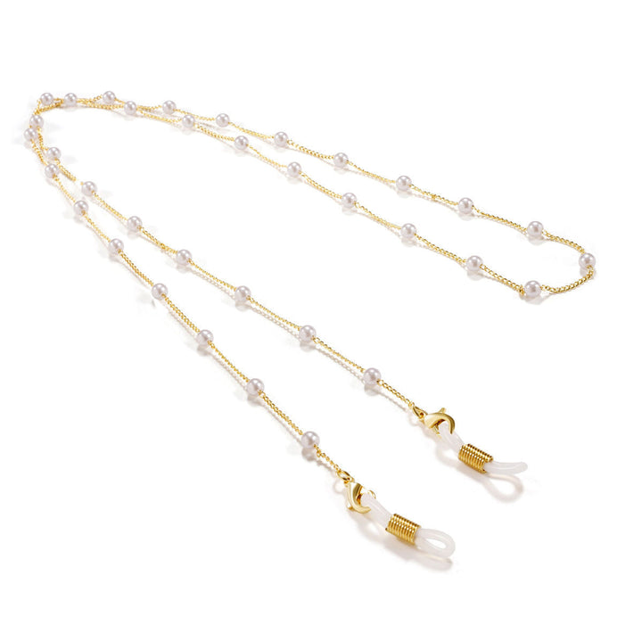 Elegant silver-tone eyeglass chain. Secure and fashionable glasses holder accessory for eyewear.