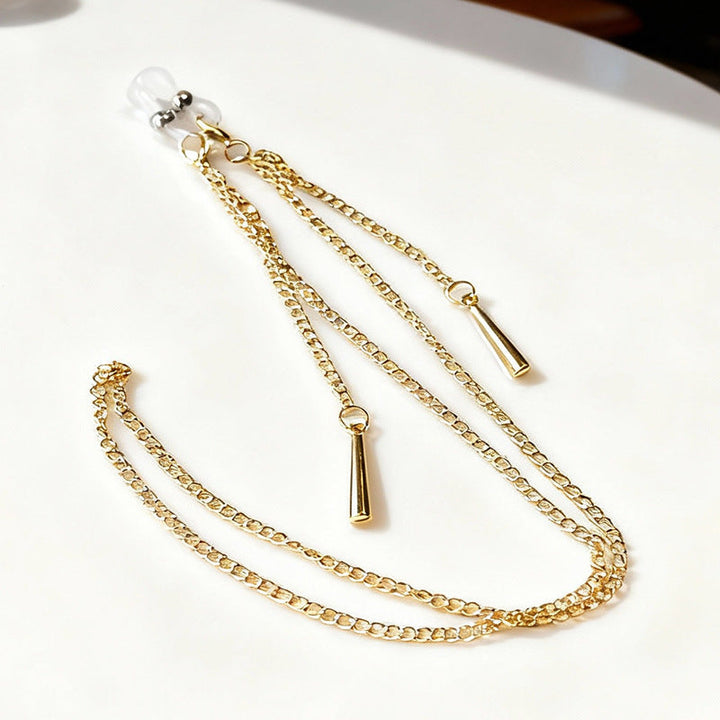 Secure reading glasses chain, a chic and functional eyewear accessory.