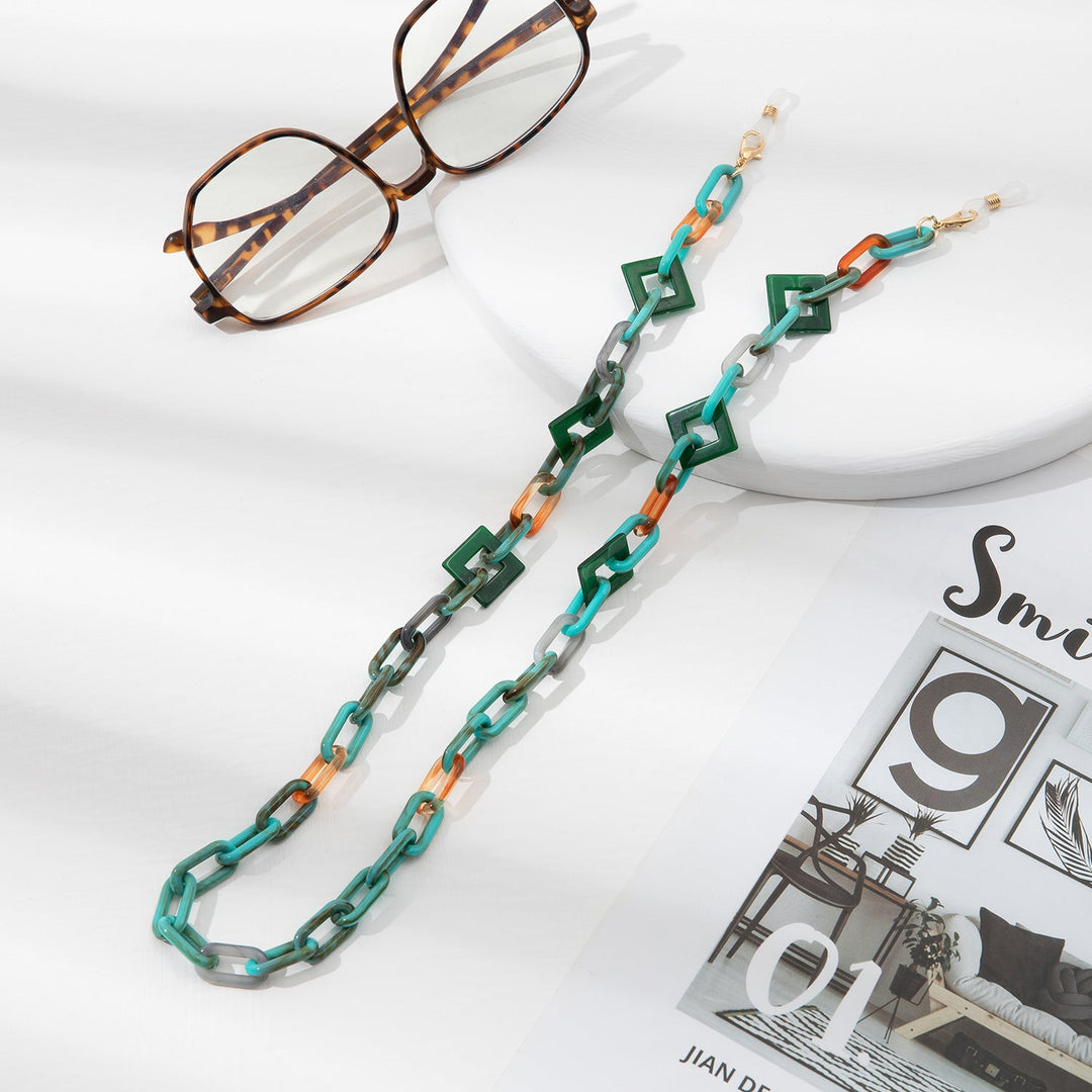 Fashionable glasses chain, a chic eyewear lanyard & accessory to keep all your glasses safe & stylish.