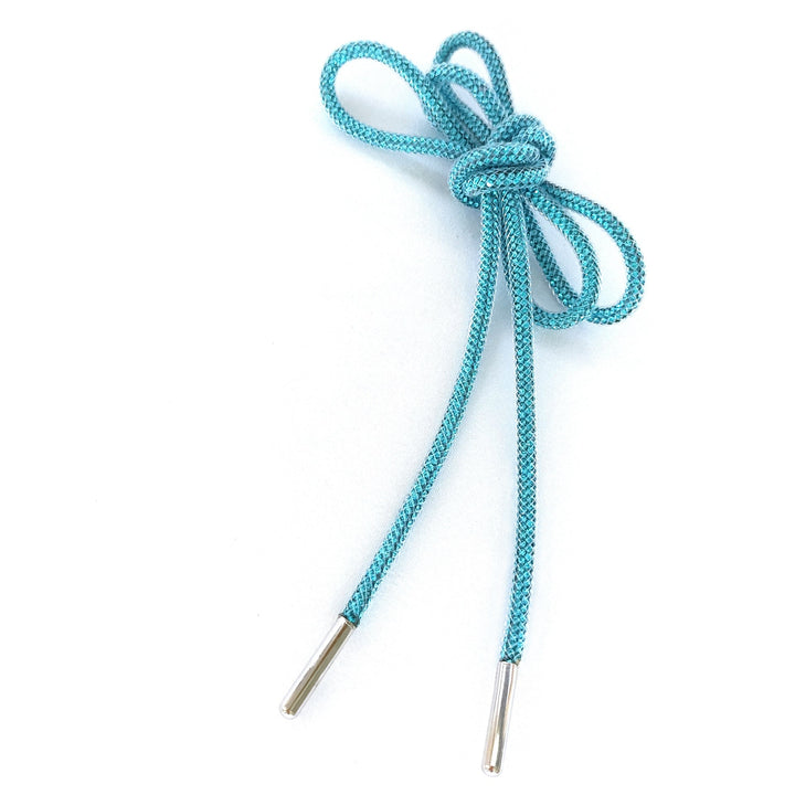 Unisex fashion shoe laces in vibrant red, perfect for sneakers & casual shoes. Durable replacement laces.
