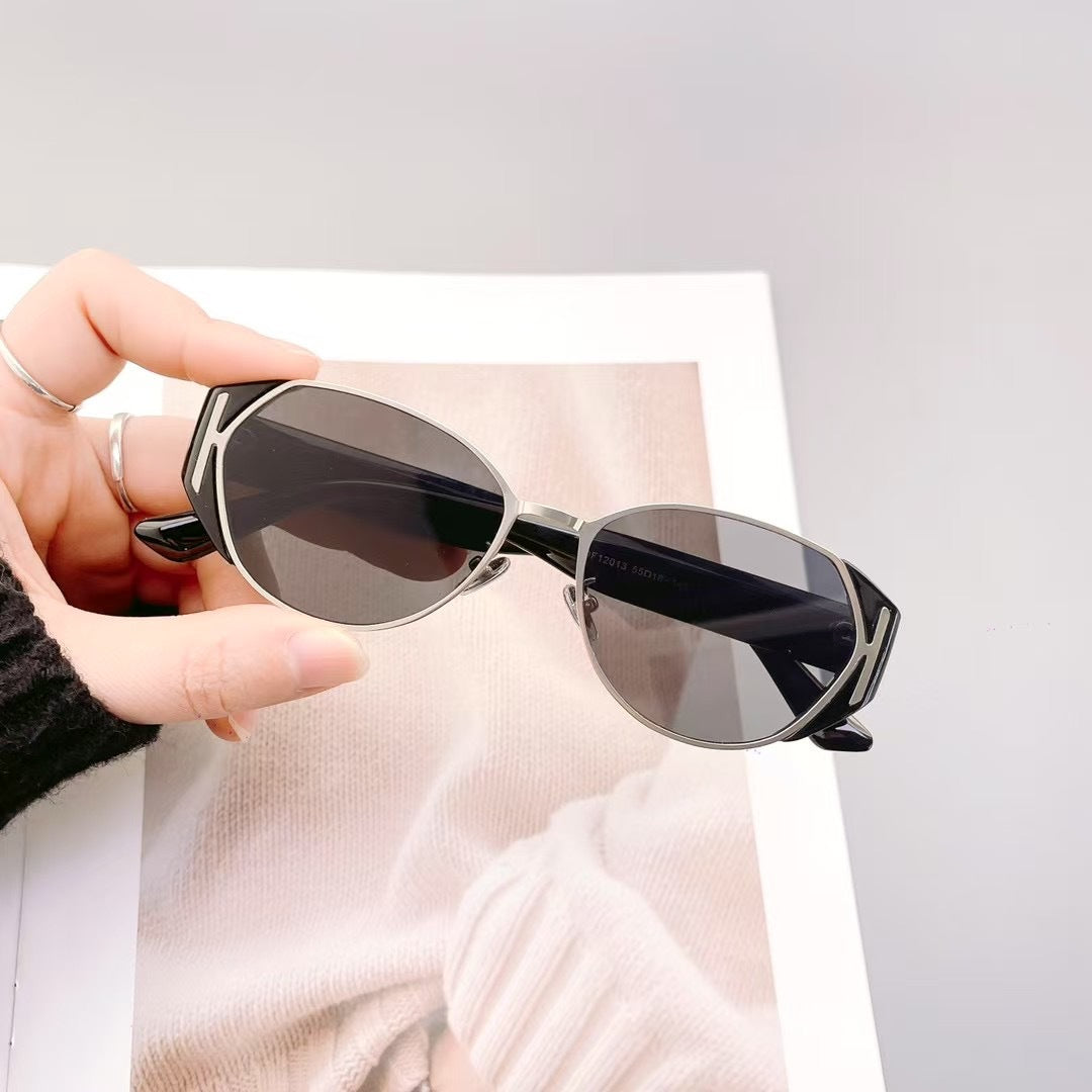 Trendy turtle sunglasses, perfect for summer fashion & essential UV protection eyewear.