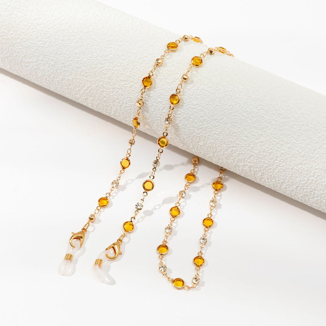 Trendy unisex sunglasses chain, a modern and practical accessory for all types of eyewear.