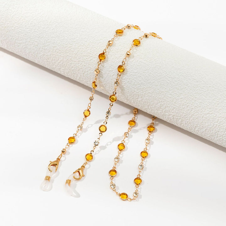 Trendy unisex sunglasses chain, a modern and practical accessory for all types of eyewear.