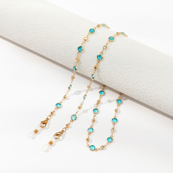 Premium gold-plated eyewear chain, sophisticated and stylish glasses holder accessory for unisex wear.