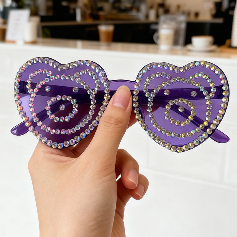 Sparkling colorful heart rhinestone sunglasses, ideal for a fun summer.