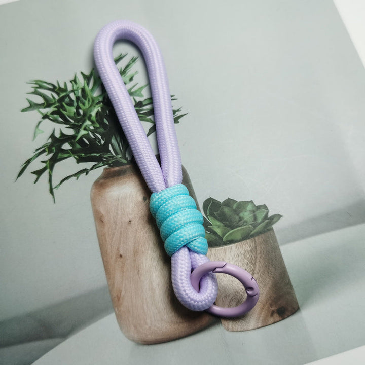 Practical paracord keychain for EDC, sturdy and reliable key organizer.