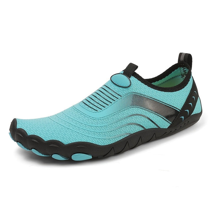 Kayak & boat shoes: lightweight, quick-dry unisex water shoes. Slip-on comfort for outdoor sports.