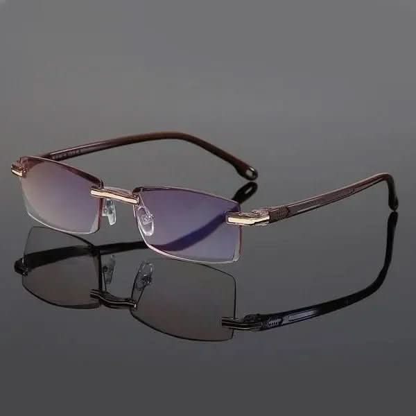 Comfortable unisex multifocal reading glasses. Perfect vision aid for reading & screens, lightweight frames.