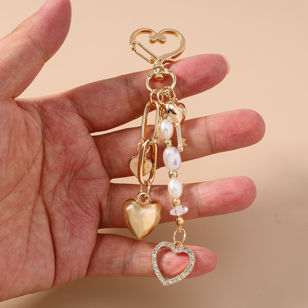 Durable ocean-themed keychain featuring detailed sea charms, a stylish gift for nautical enthusiasts.