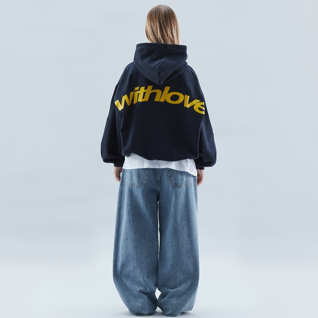 Unisex oversized heavyweight pullover hoodie, ideal for streetwear fashion & ultimate comfort.