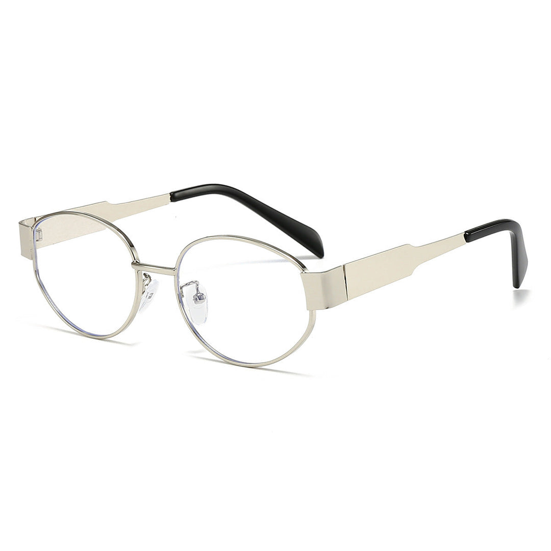 Dark lenses of oversized metal frame sunglasses ensuring UV protection. Stylish unisex eyewear.