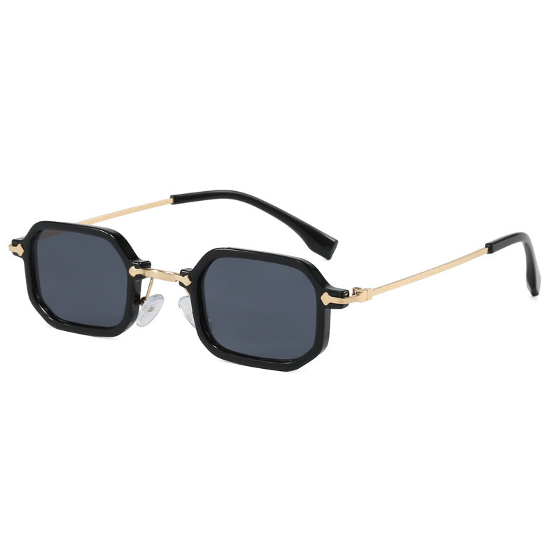 Comfortable oversized sunglasses, a trendy unisex accessory with UV protection for any outfit.