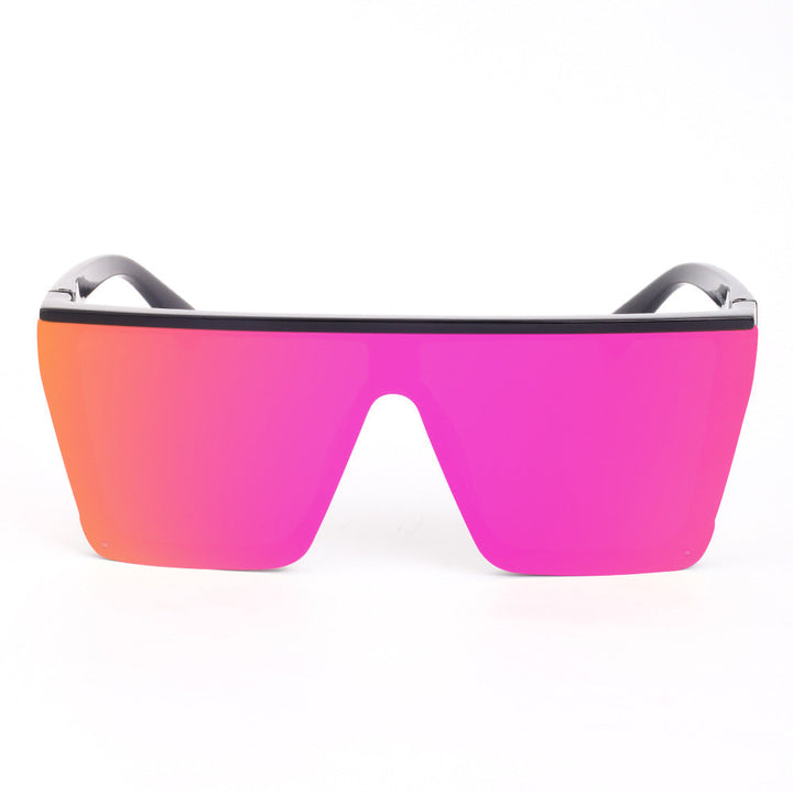 Must-have trendy oversized sunglasses, unisex eyewear bringing stylish fashion to your summer look.