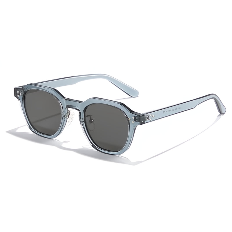 Polarized sunglasses for men & women, providing UV400 glare reduction & essential eye protection for outdoor adventures.