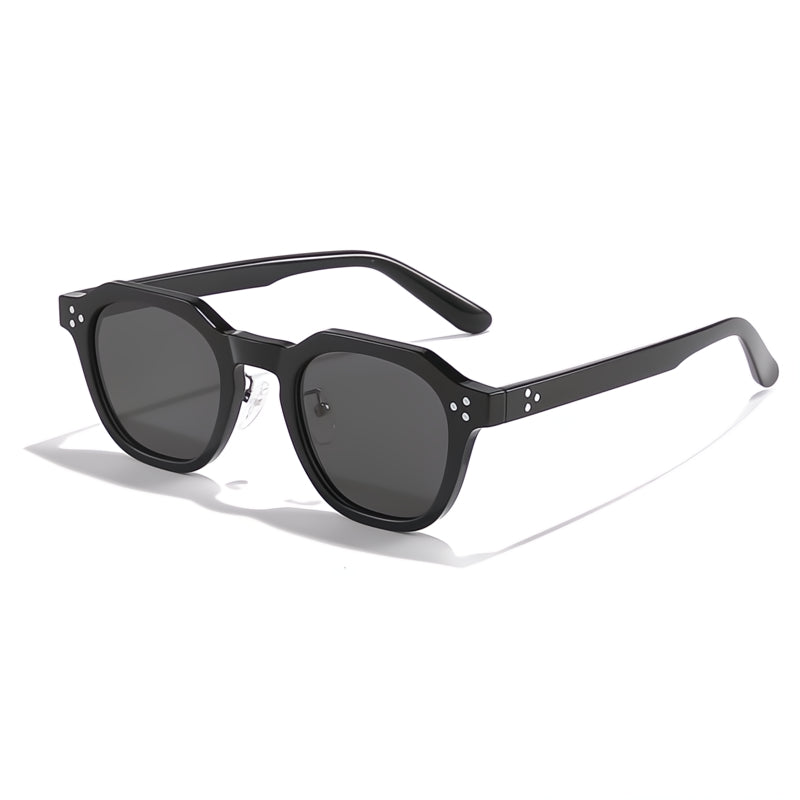 Modern unisex polarized sunglasses. UV400 lenses protect eyes from glare, perfect for summer fashion & outdoor use.
