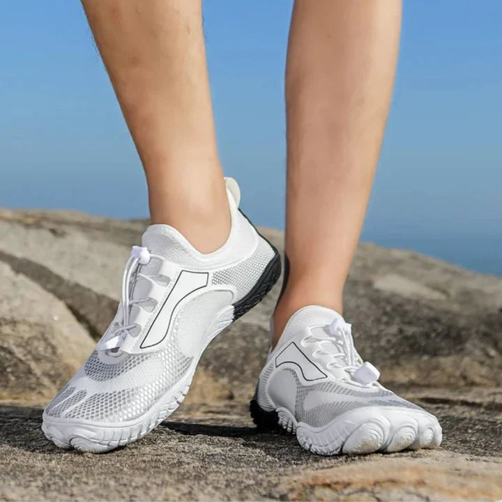 Unisex quick-dry water shoes for beach & outdoor adventures, breathable & lightweight design.