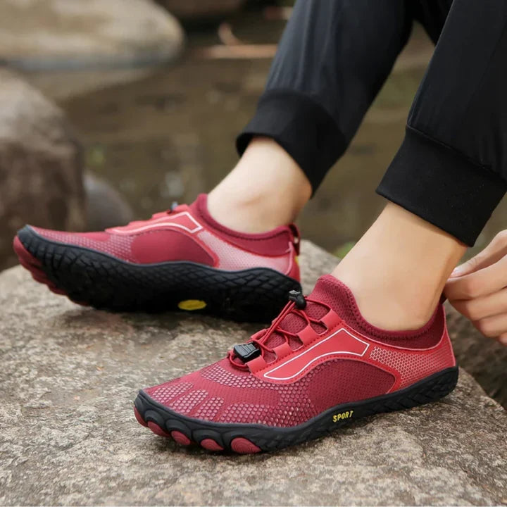 Breathable quick-dry water shoes for unisex adults, ideal for beach, swimming, and various outdoor activities.