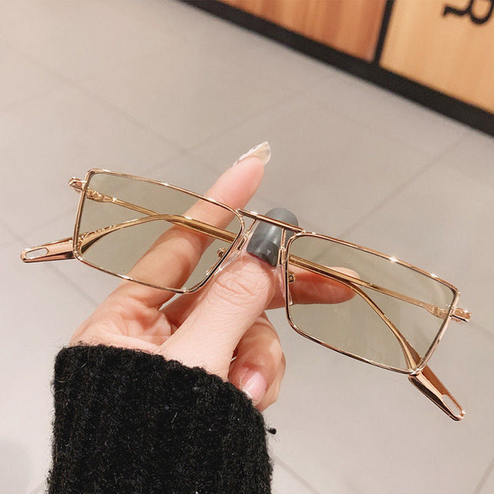 High-quality rectangular sunglasses for clear vision & strong UV protection in any light.