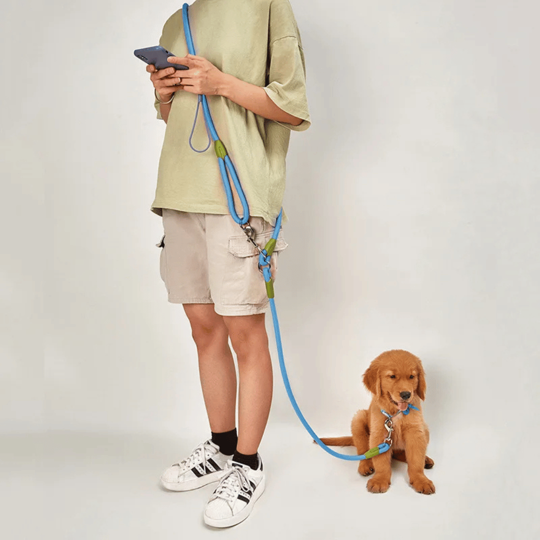 Unisex reflective hands-free dog leash for running and walking with your pet.