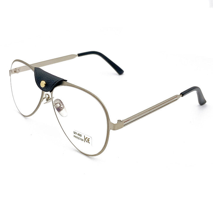 Unisex retro pilot sunglasses with gray UV protection lenses. Metal frame shades for classic summer fashion.