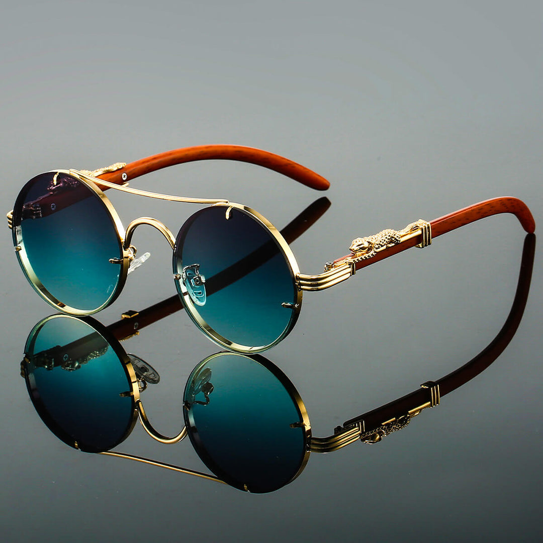 Side view of unisex retro polarized sunglasses, showcasing stylish tinted lenses and comfortable vintage frame.