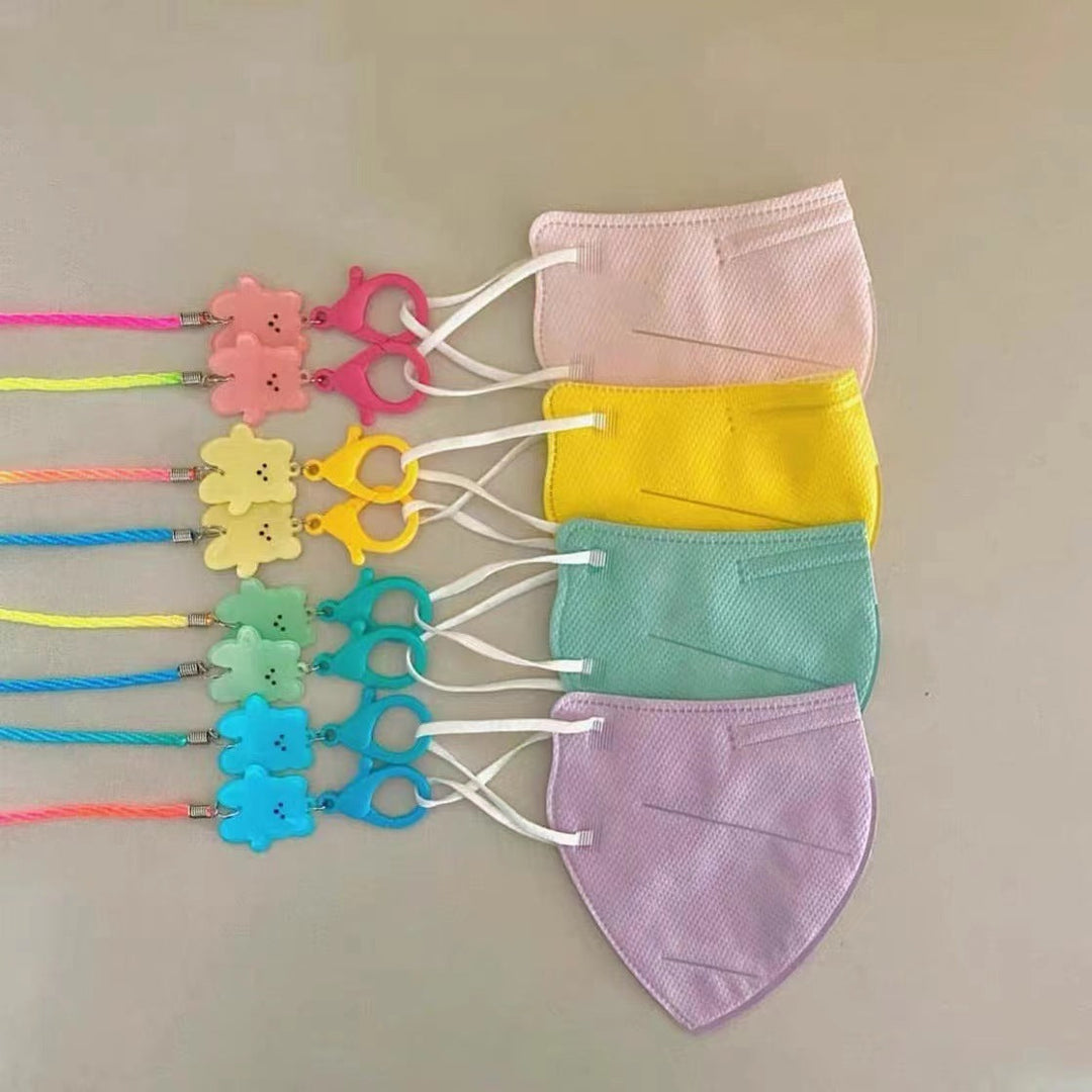 Unisex reusable protective face mask, washable & breathable for everyday wear. Includes mask holder.