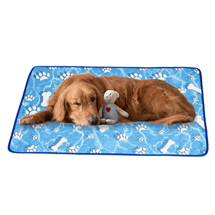 Unisex self-cooling pet mat for dogs & cats. Provides instant heat relief & comfort on hot summer days.